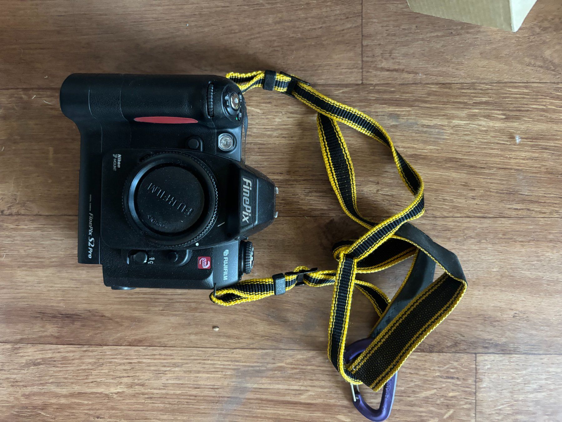 Fujifilm Fotocamera: Fujifilm FinePix S2 Pro – Usato da Muttenz venduto da due_z7qf