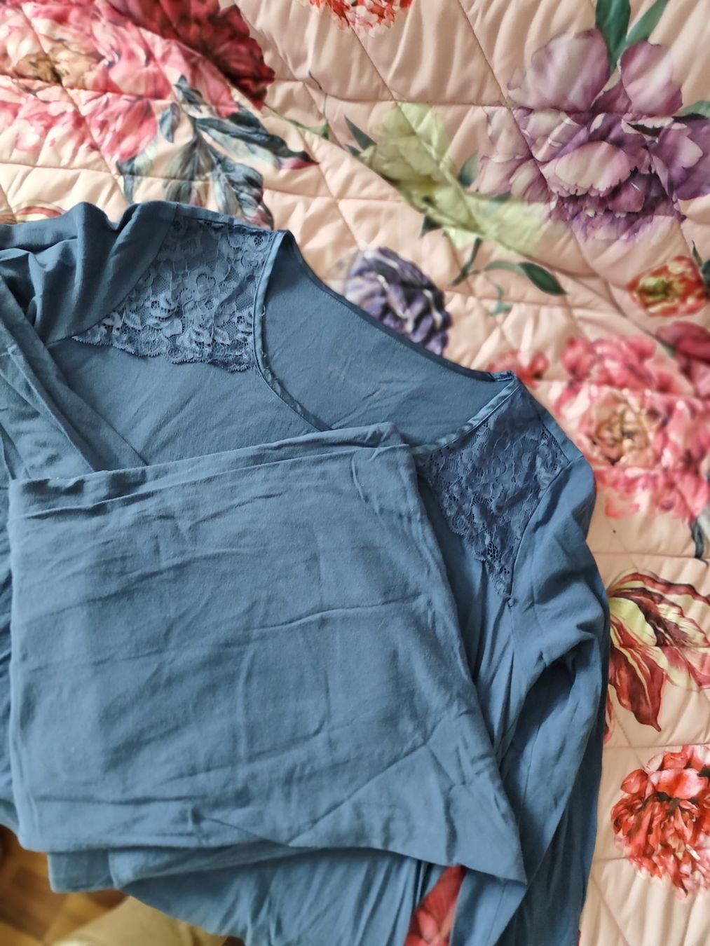 Negligees & Pigiami: Damen Pyjama Gr 44 – Usato da Langnau am Albis venduto da Judithsebi