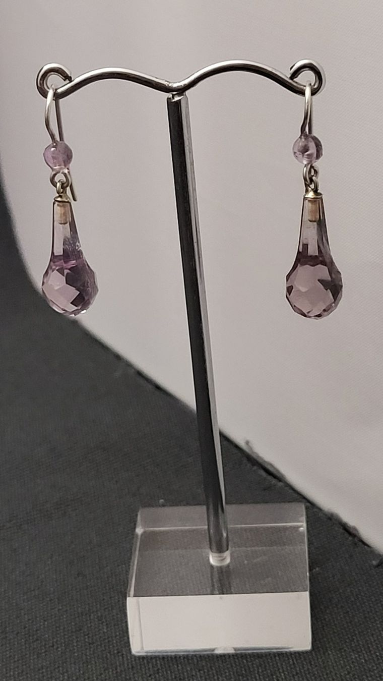 Ohrringe & -stecker: Amethyst-Ohrhänger aus Silber – Gebraucht aus Basel von spinne02