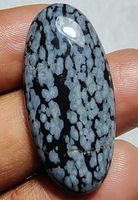 Cabochon L-7242 – Schneeflocken Obsidian 16.40 Karat – 31X14