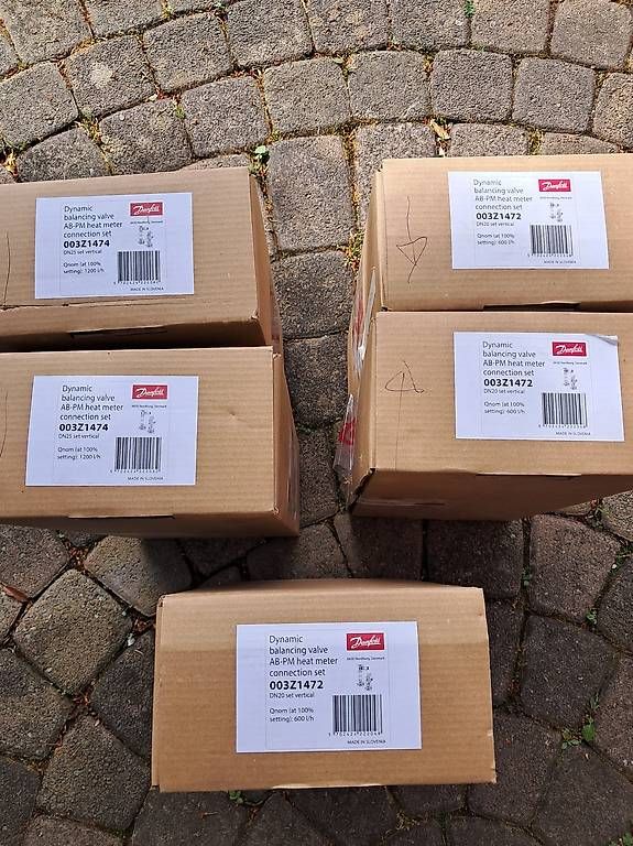 Radiatori: Bodenheizung Anschlussset 15 stk. – Nuovo (secondo la descrizione) da Biberstein venduto da precious010 1