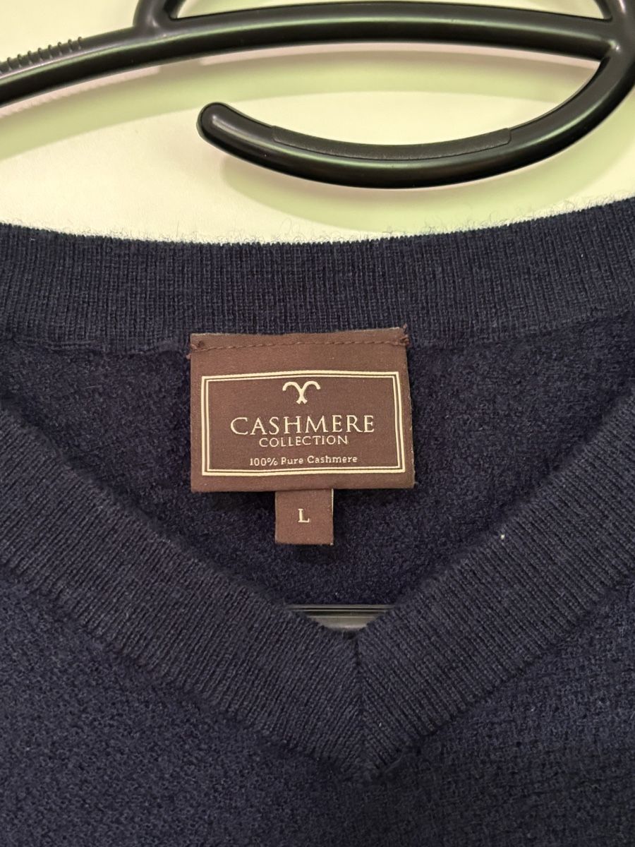 Maglioni & Felpe: Pull en cachemire bleu marine homme – Nuovo (secondo la descrizione) da Chavannes-Renens venduto da Meilina.R17 1