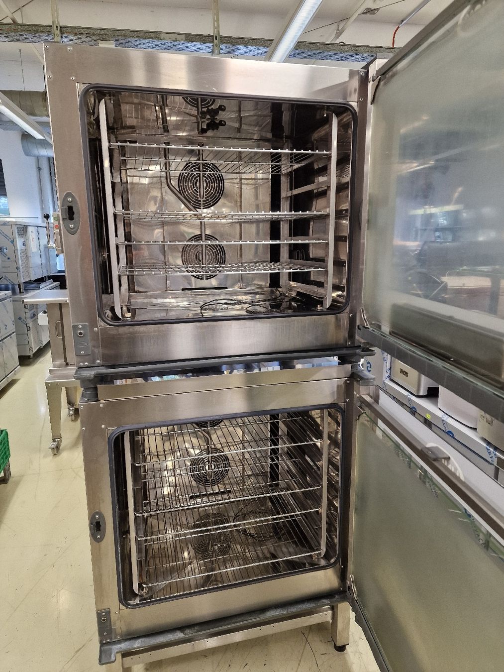 Elettrodomestici da cucina: Unox steamer – Usato da Niederwangen BE venduto da HasGastrobedarf 3
