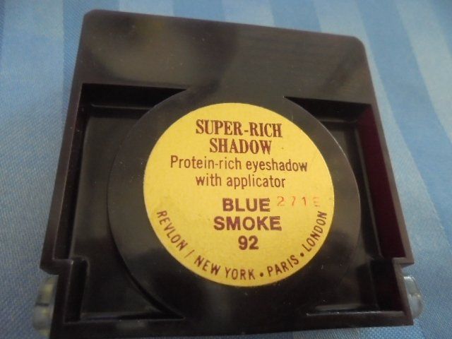 Make-up: REVLON Lidschatten BLUE SMOKE – Usato da Hinwil venduto da Glasperlen 3
