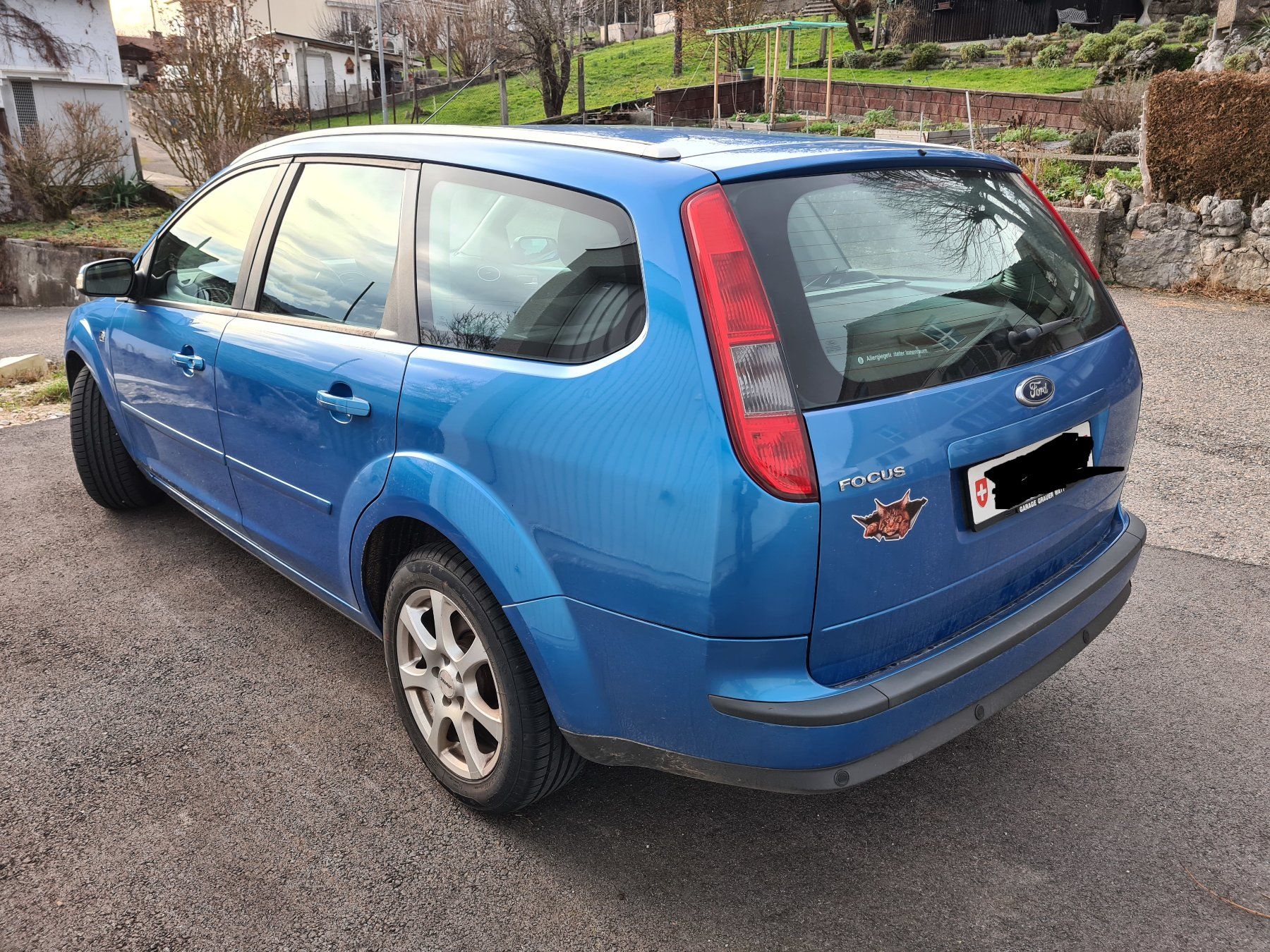 Ford Autos: Ford Focus 2.0i 16V – Défectueux à Montsevelier par Zohreh 3