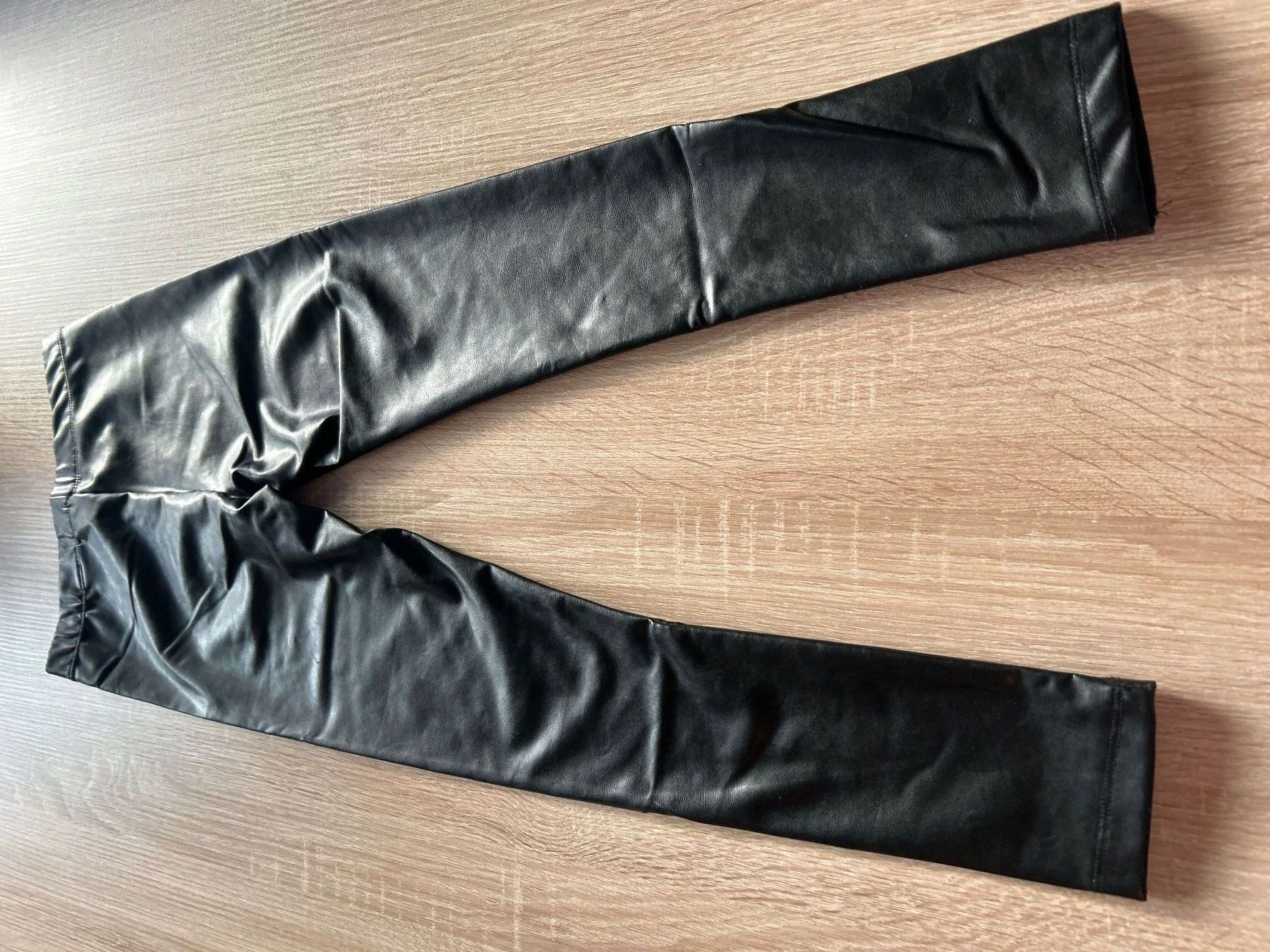 H&M Strumpfhosen & Leggings: Leggings schwarz von H&M Gr.140 – Gebraucht aus Brunnen von Nala2929 2