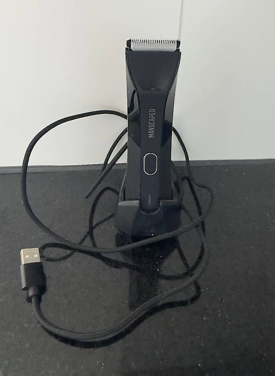 Prodotti per la cura & articoli per la pulizia: Tondeuse électrique – Usato da Yverdon-les-Bains venduto da ele_z7jf