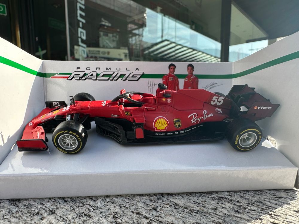 Ferrari F1 SF21 - Charles Leclerc 2021 - 1:24 (Gebraucht) in St-Sulpice
