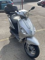 Piaggio Fly 125 4T