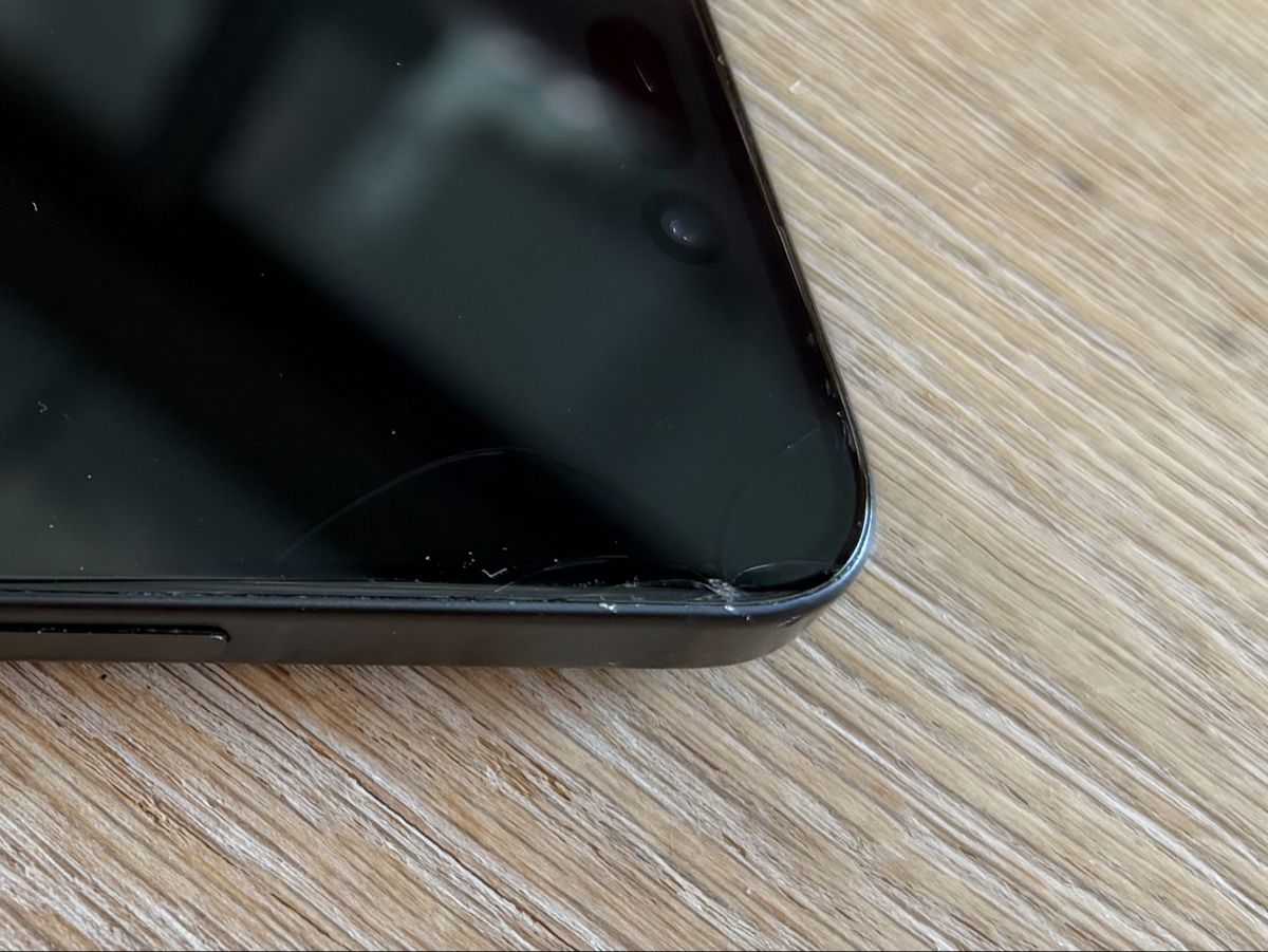 Apple Telefoni cellulari / Smartphones: Apple iPhone 15 128 GB Schwarz – Usato da Benglen venduto da Hpete 3
