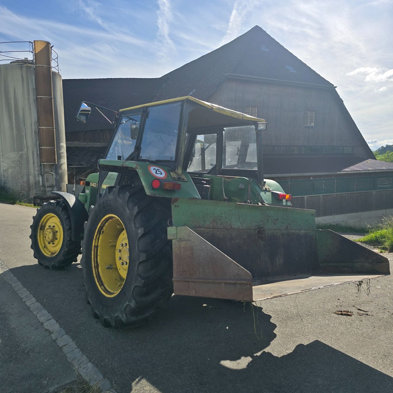 John Deere Trattori: John Deere 1640 – Usato da Dürrenroth venduto da reikien 4