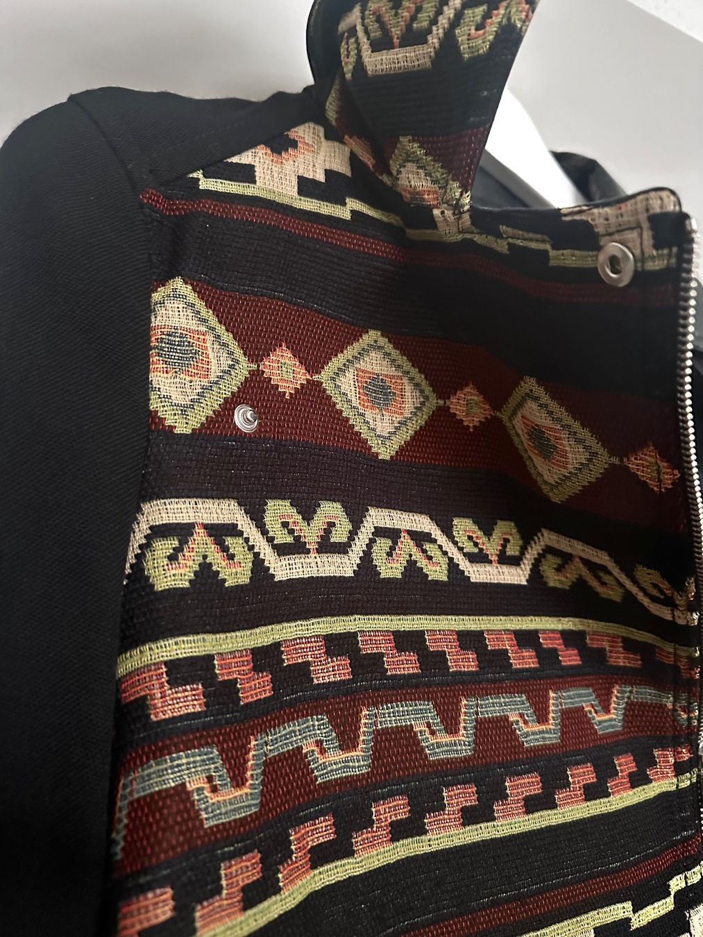 Zara Jacken: ZARA Biker-Jacke / Jacke mit Ethno-Muster – Gebraucht aus Haldenstein von enie123 2