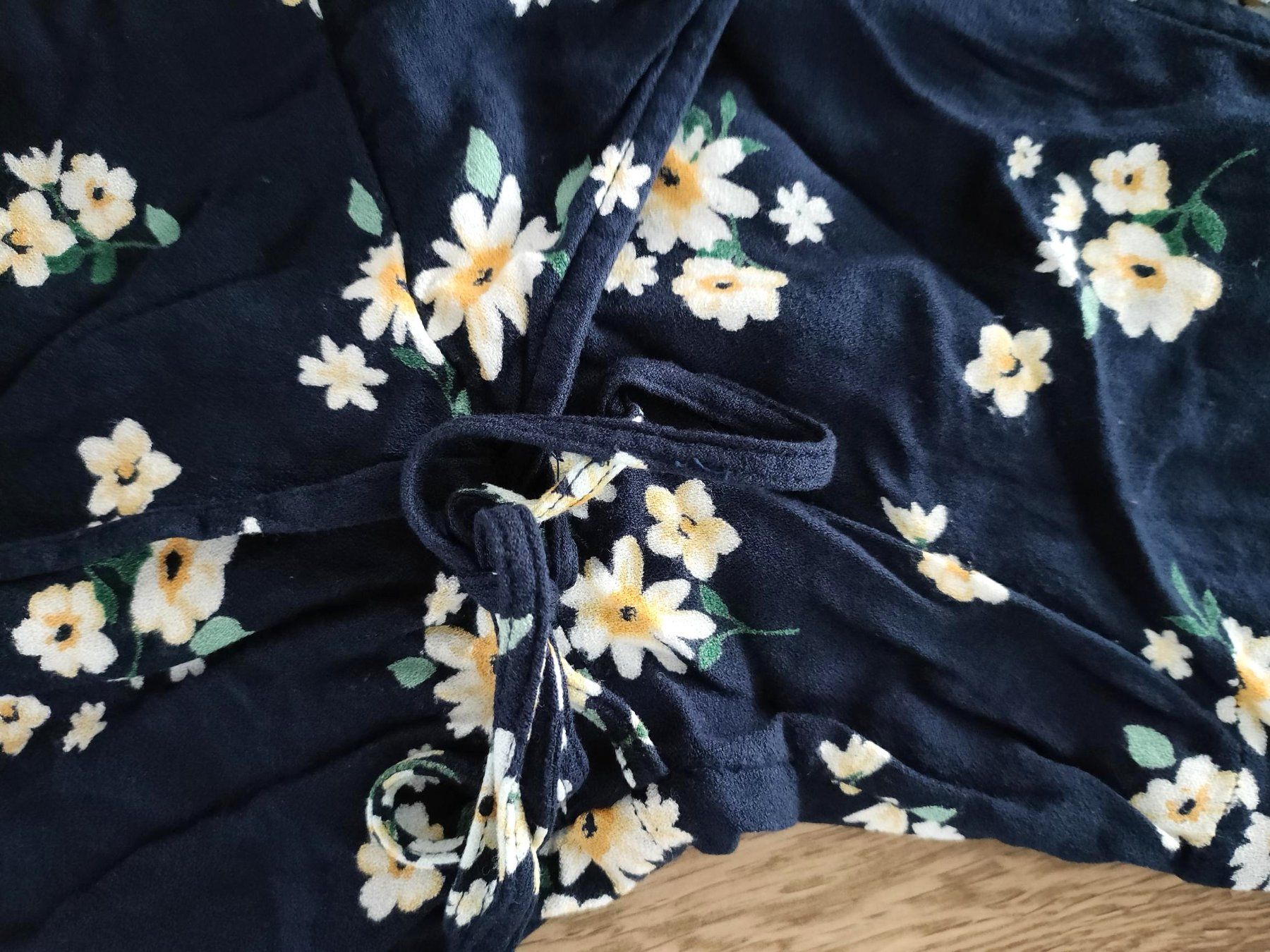 C&A Robes: Kleid C&A Clockhouse / 36 / Blumen – D'occasion à Suhr par sternenklar0305 2