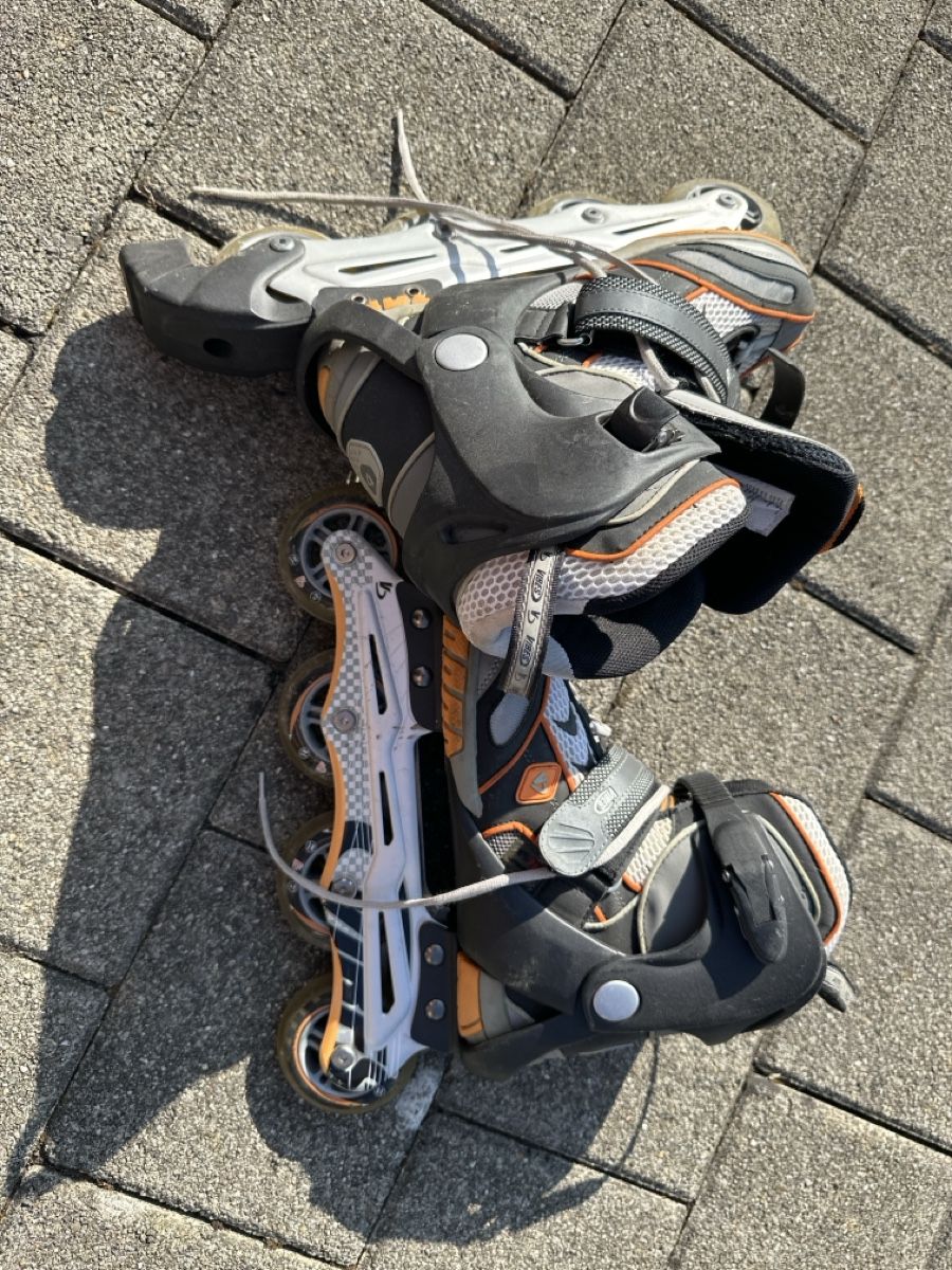 Pattini in linea & Pattini a rotelle: Inlineskates Grösse 43 guter Zustand – Usato da Sursee venduto da Du8
