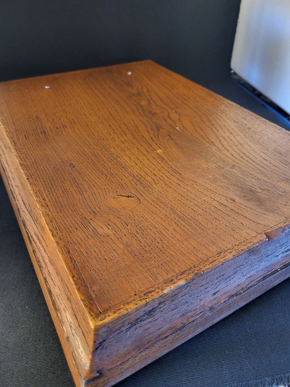 Figuren: Bild Holzschnitzerei mit Monogram AD "Holz-Fäller mit Hund" – Gebraucht aus Basel von spinne02 7