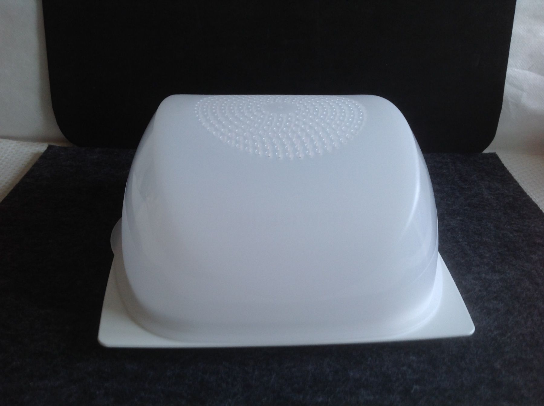 Tupperware Behälter & Ähnliches: Tupperware - cave à fromage - 18cm – Gebraucht aus Sion von accroshoes 1