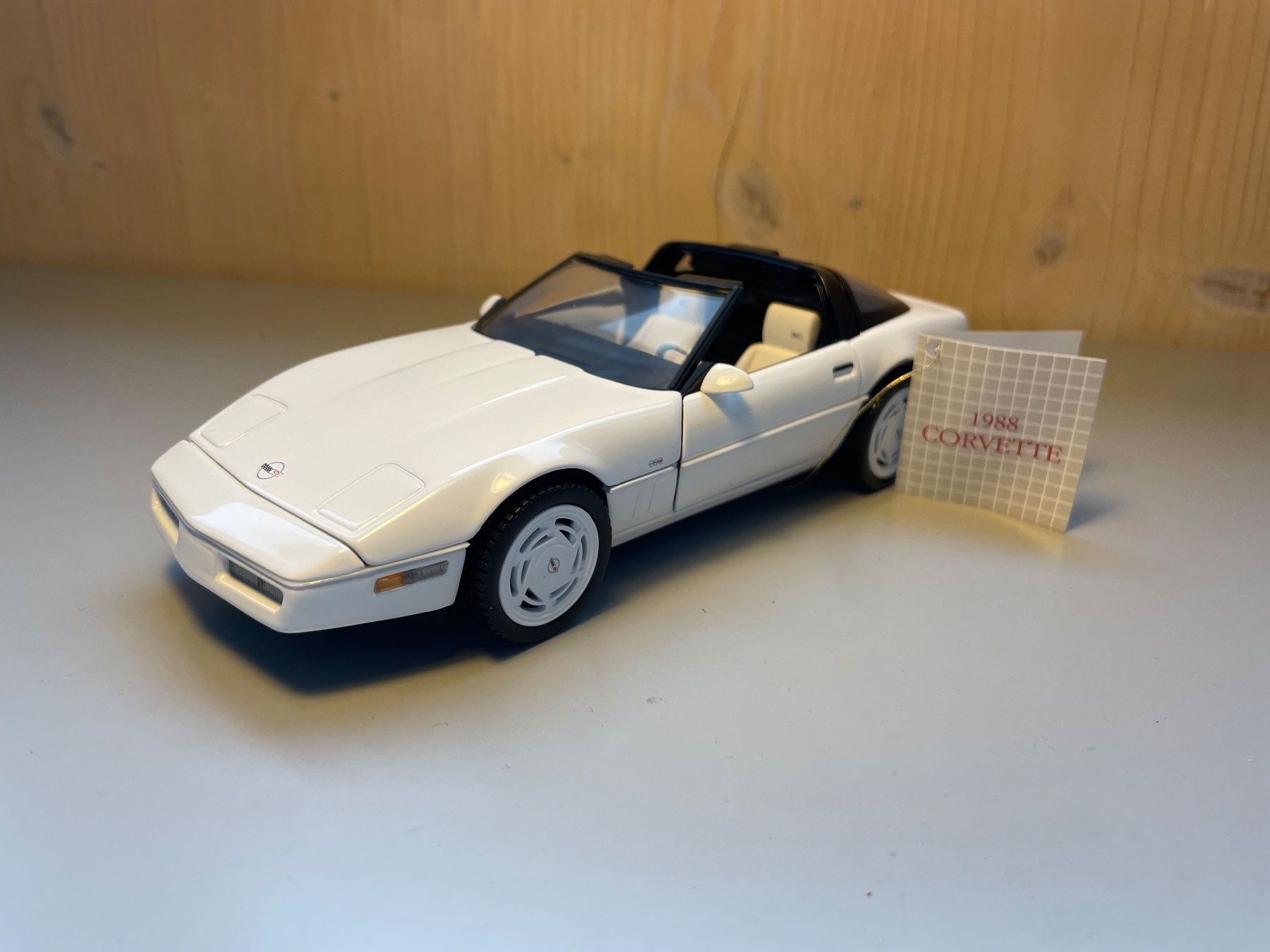 Franklin Mint Modellini d'auto: Franklin Mint Chevrolet Corvette 1988 1:24 – Usato da Weesen venduto da bor_t7cz