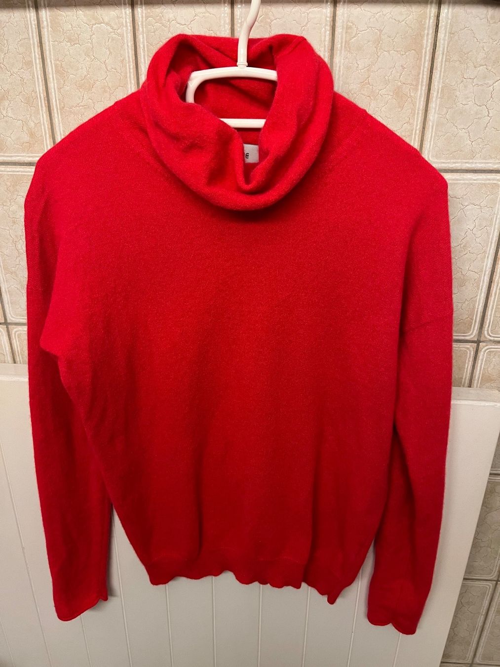 Pullover & Sweatshirts: Argonne Rollkragenpullover - Himbeerrot,Gr.34 - mit Etikette – Neu (gemäss Beschreibung) aus Zollikon von Mar126 2