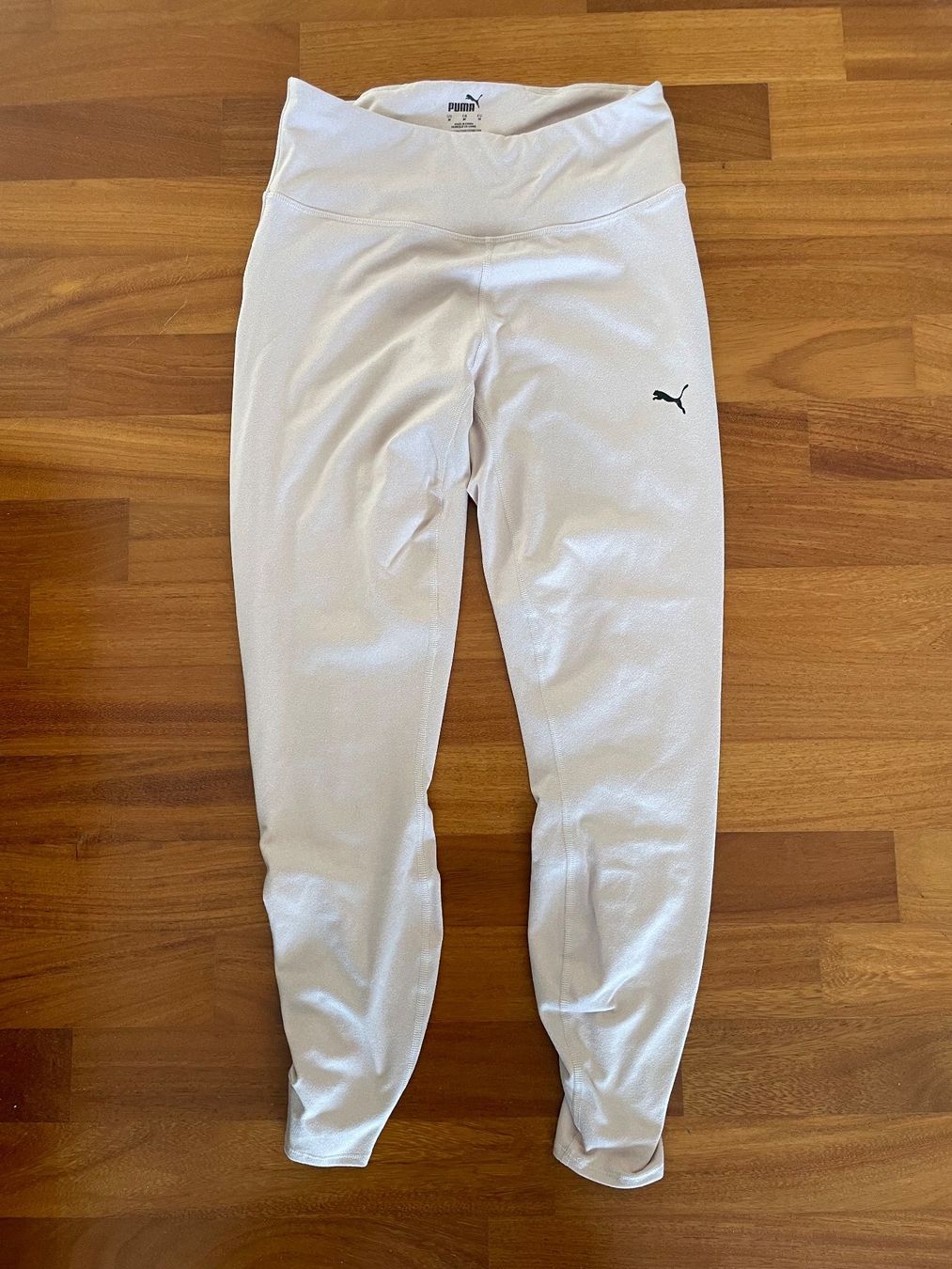 Puma Leggings: Puma Yogahose gr.M – Usato da Winkel venduto da jen_5wrx