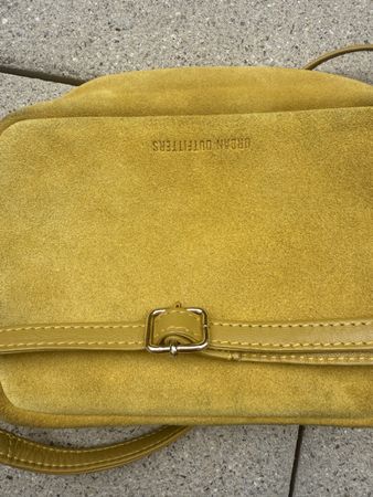 Urban Outfitters Tasche, Senffarben