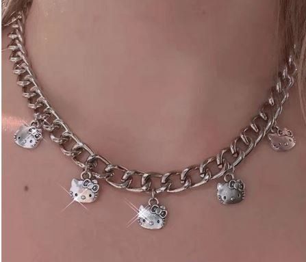 Catenine: Hello Kitty: 1 collier *NEUF* – Nuovo e nell'imballaggio originale da Lutry venduto da kylab7