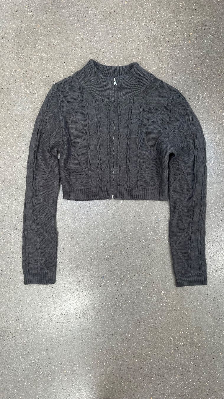 Shein Maglioni & Felpe: bauchfreier Strickpulli mit Reissverschluss grau – Usato da Oberwil (Dägerlen) venduto da ale_cas