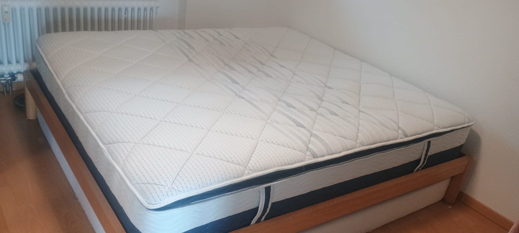 Letti: Bett 180 x 200 cm – Nuovo (secondo la descrizione) da Rüfenacht BE venduto da gar_h88b 1