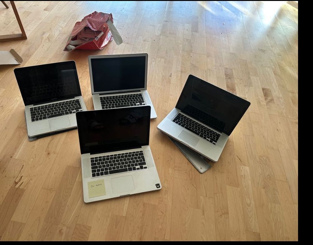 Apple Notebook: MacBook Pro 15" zu verkaufen as defekte – Usato da Bern venduto da versace05 1