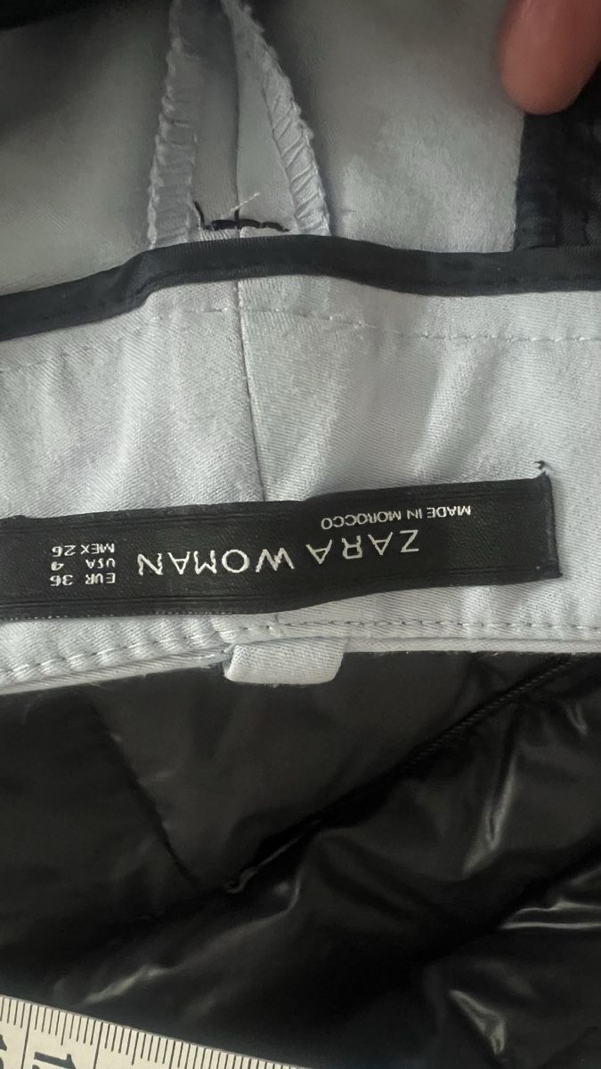 Zara Pantaloni: Zara Woman Hose, hellblau, Gr. 36 – Usato da Moudon venduto da patricia115 3