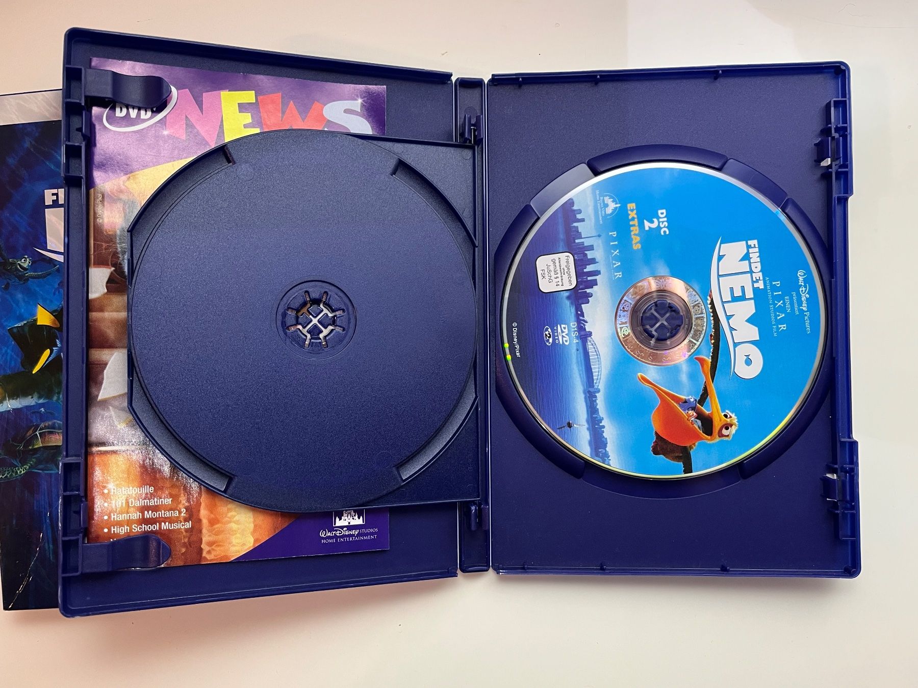 Tutti i DVDs: DVD Spielfilm "Finding Nemo" Disney Pixar - 2 Disc DVD Set – Usato da Adliswil venduto da Ritchey 4