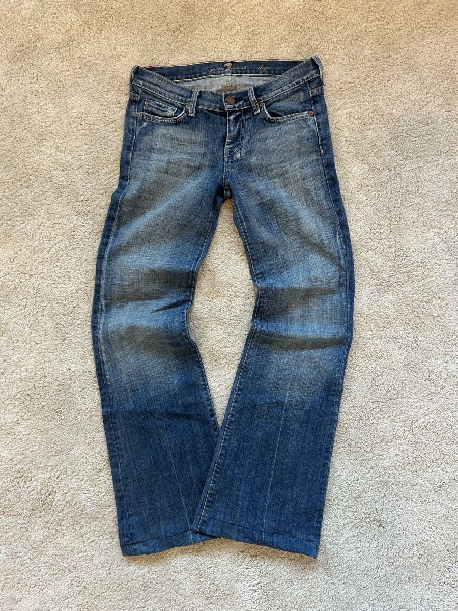 Jeans: super cute y2k jeans with design on backpockets   – Gebraucht aus Dietlikon von leaaasells 2