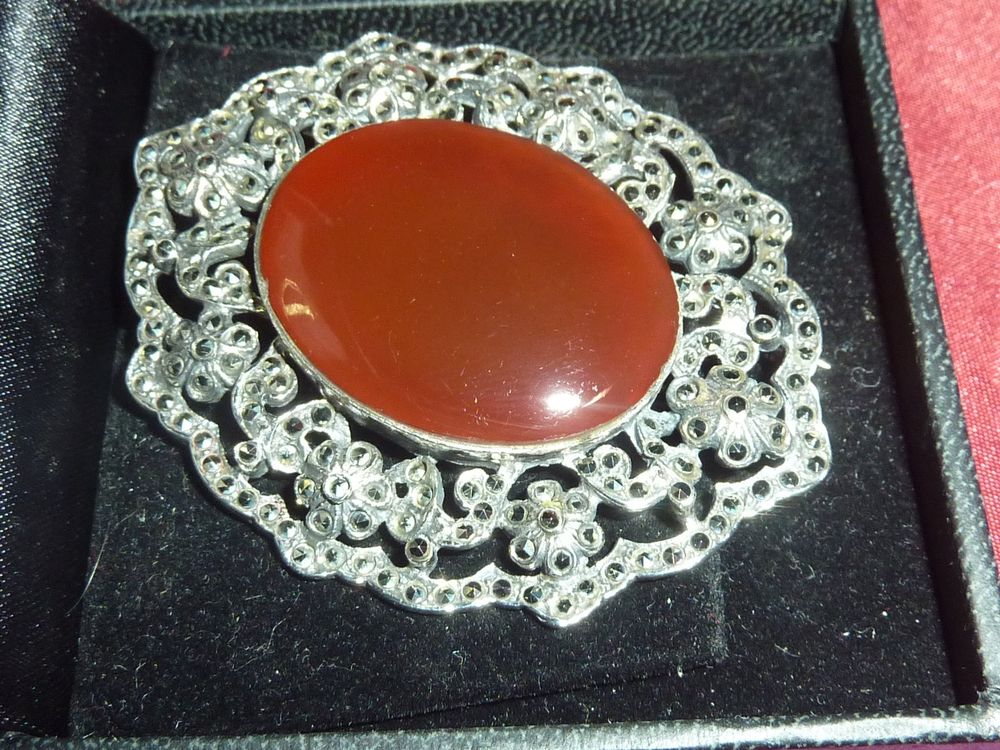 Pendentif-sceau en or, argent, agate, onyx, diamants et pier