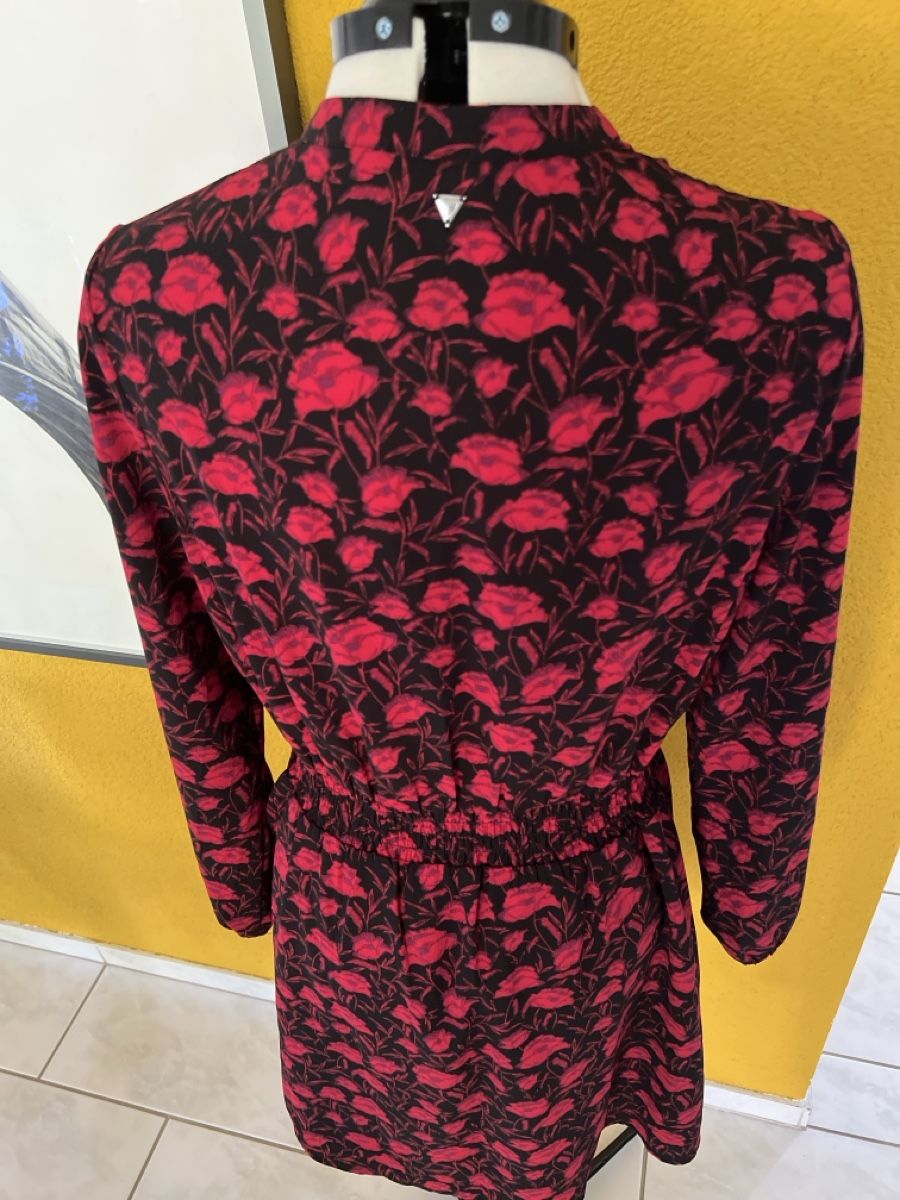 Guess Vestiti: Guess Kleid mit Blumenmuster, Grösse L – Usato da Therwil venduto da Miss-Moneypenny67 2