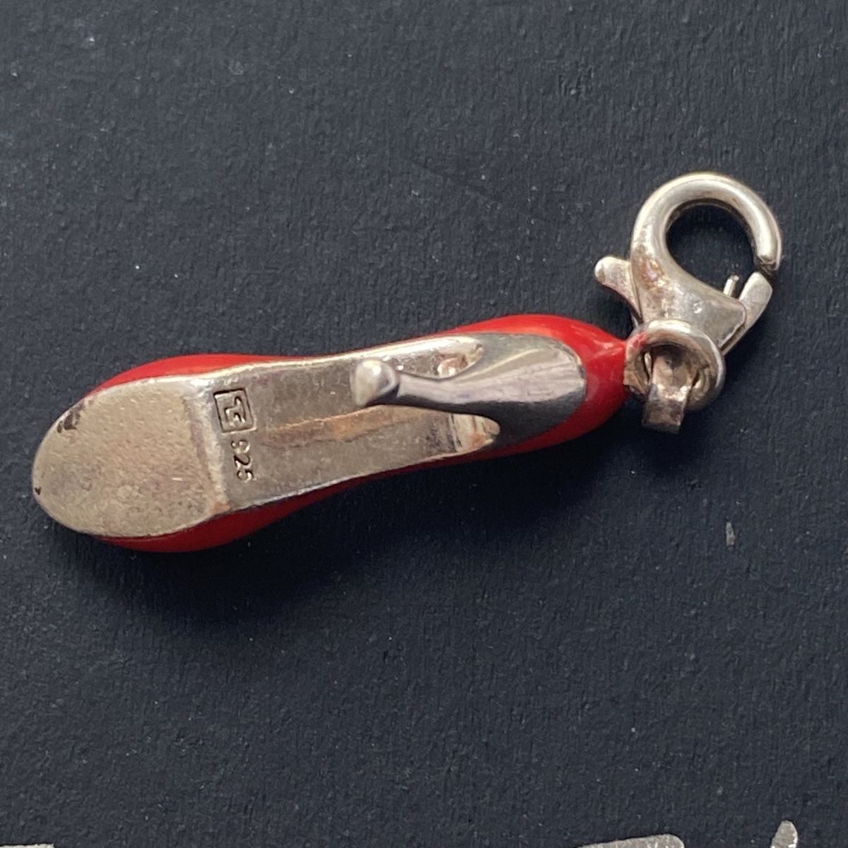 Thomas Sabo Ciondoli: Thomas Sabo Absatzschuh Charms Rot Silber 925 – Usato da Givisiez venduto da dor_xb9k 1