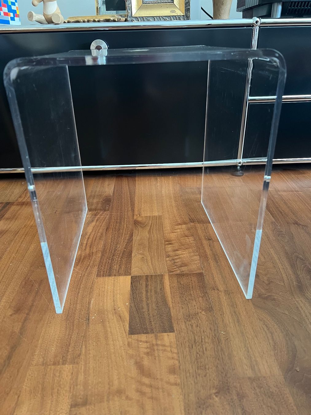 Tavoli: Acryl Plexiglas Beistelltisch Vintage – Usato da Jona venduto da Sariksa 3