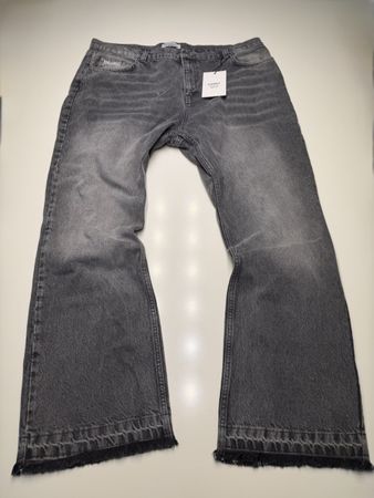 STR4WRLD Flared jeans