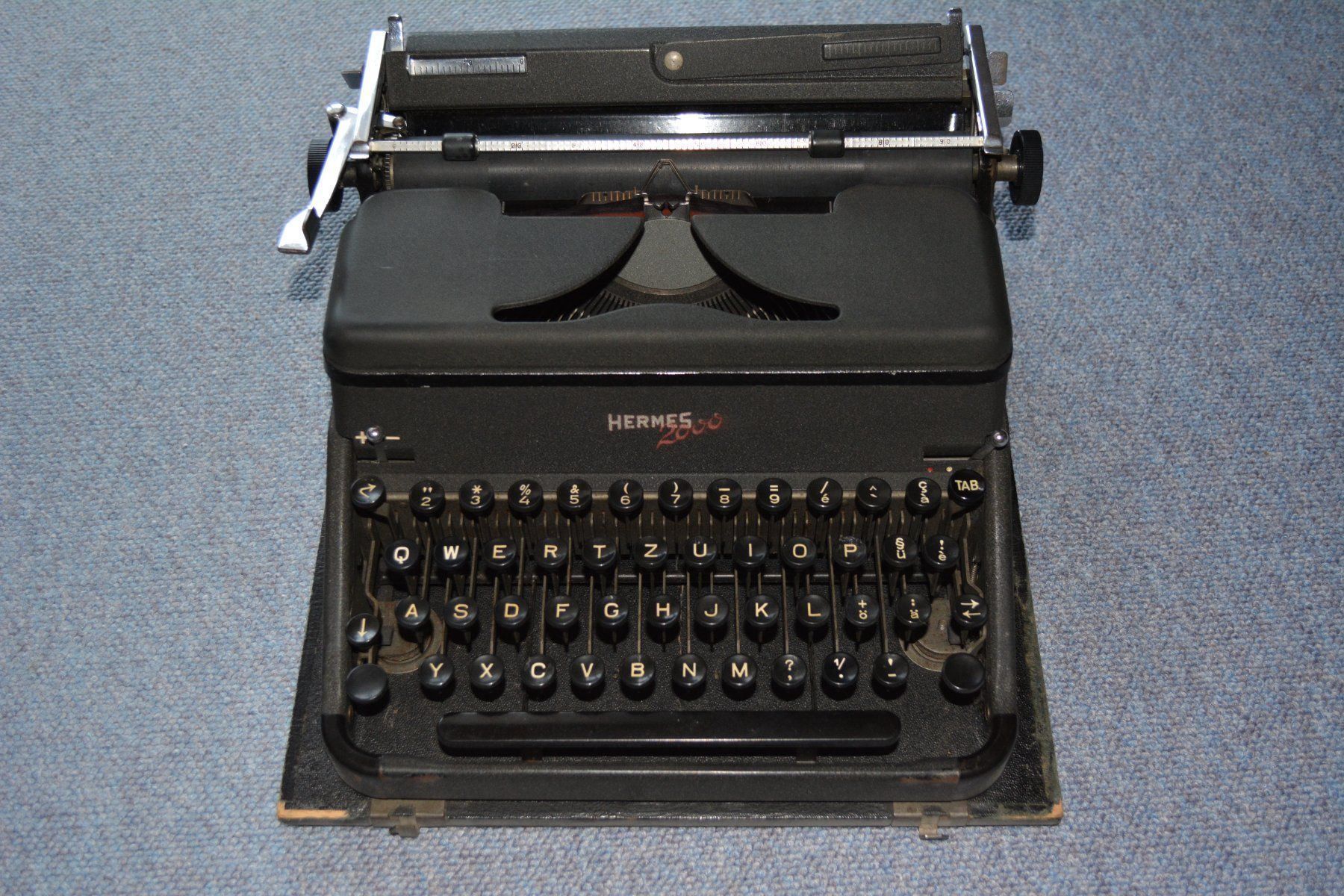 Macchine da scrivere: Schreibmaschine Hermes 2000 – Usato da Illighausen venduto da Flomi50