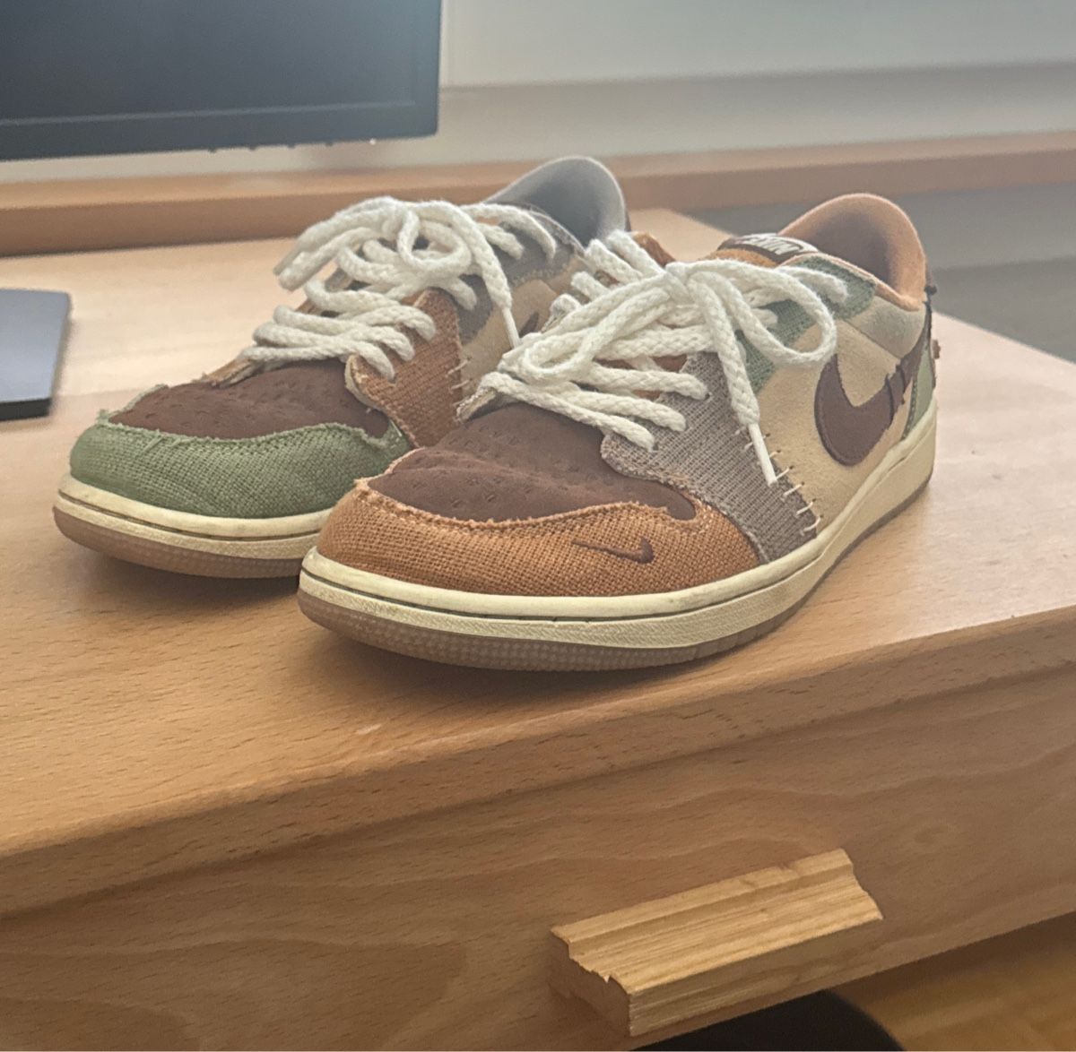 Jordan Scarpe da uomo: Air Jordan 1 low og voodoo sneaker – Usato da Bärau venduto da jes.sch83