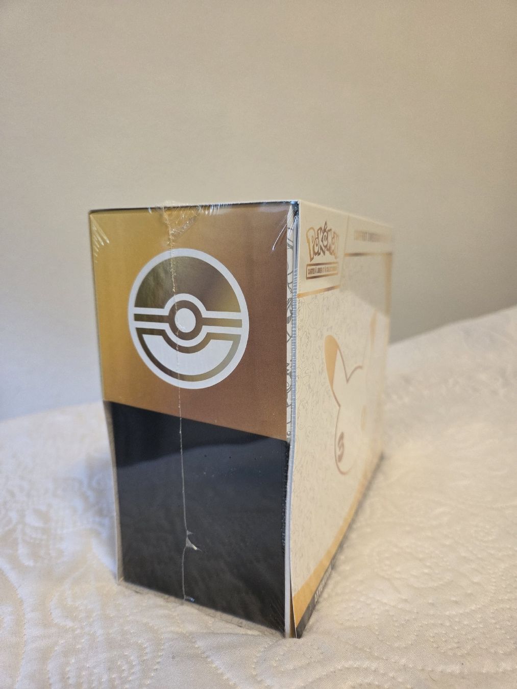 Pokémon Carte collezionabili: ETB Pokémon 30 ans Scéllée - FR – Nuovo e nell'imballaggio originale da Genève venduto da Steph_09 2