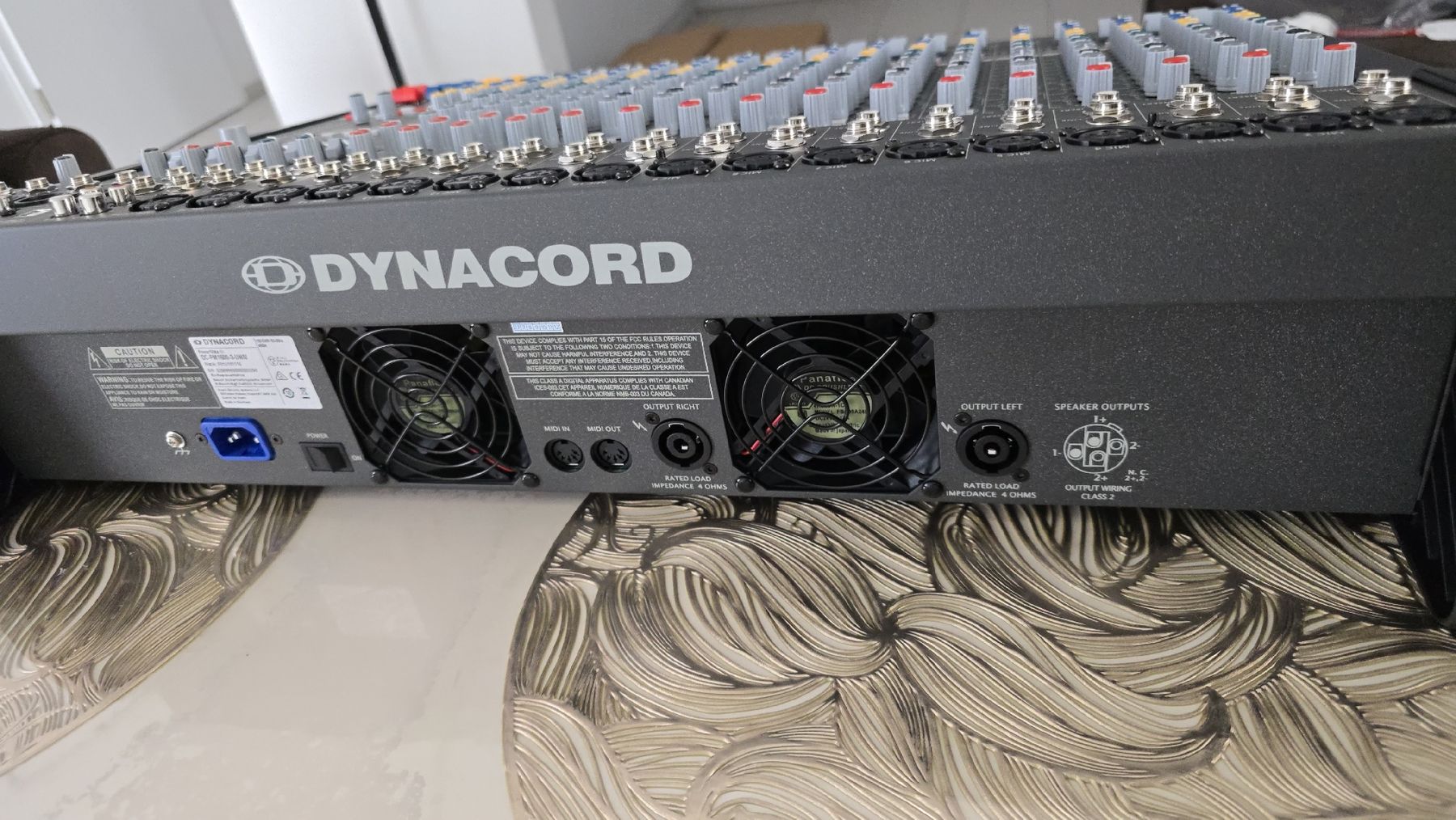 Dynacord Console di mixaggio: Dynacord PowerMate 1600-3 – Nuovo (secondo la descrizione) da melchnau venduto da lua_lrz7 7