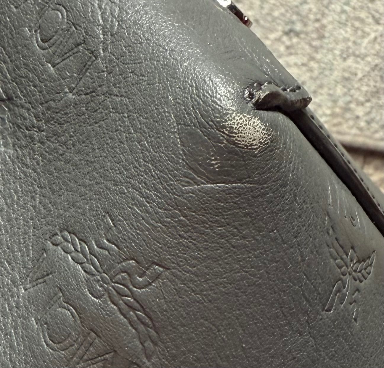 Mcm Sacs femmes: MCM Essential Tasche aus Leder – D'occasion à Ballwil par Quinaara 4