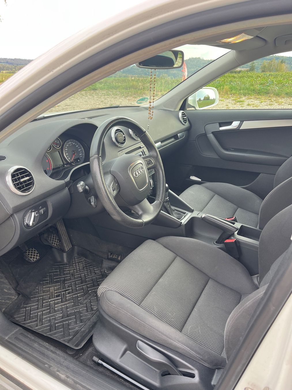 Audi Autos: Audi A3 1.6 TDI Attraction – Gebraucht aus Schaffhausen von isa_75rk 6
