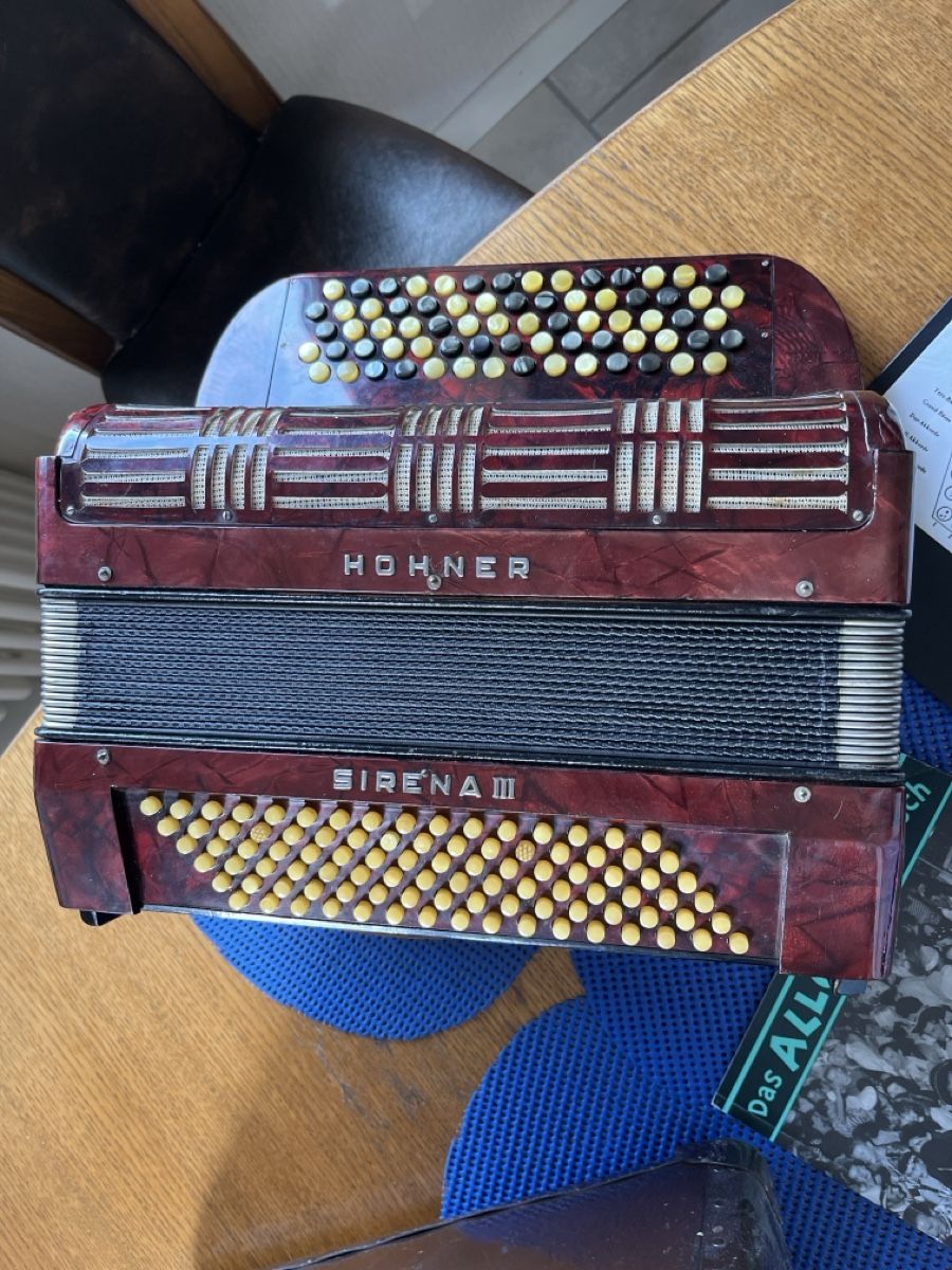 Strumenti musicali: Handorgel Hohner SIRENA 3 – Usato da neuenhof venduto da cocoros 9