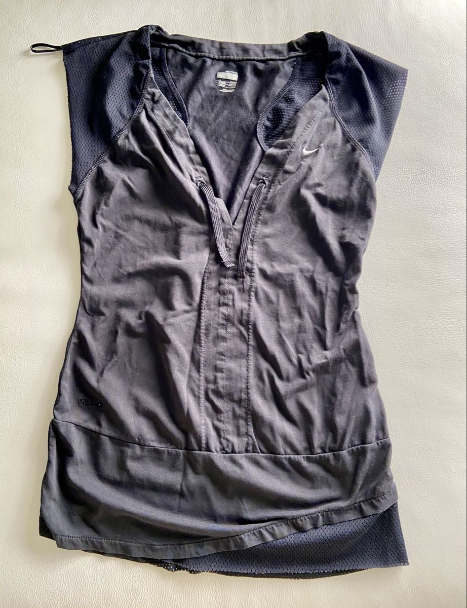 Top: 2 Nike Lauftops Gr S – Usato da Horgen venduto da smlecnik78 2