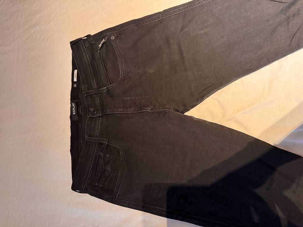 Jeans: Schwarze Jeans Replay – Usato da Regensdorf venduto da Jazmyn307 1