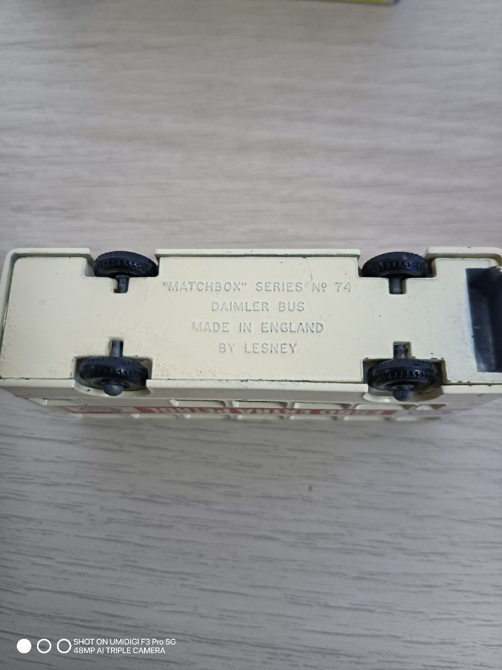 Matchbox Modellautos: Matchbox Modell 74 Daimler Bus Esso mit Originalbox – Gebraucht aus Aarwangen von to-hirschi 2