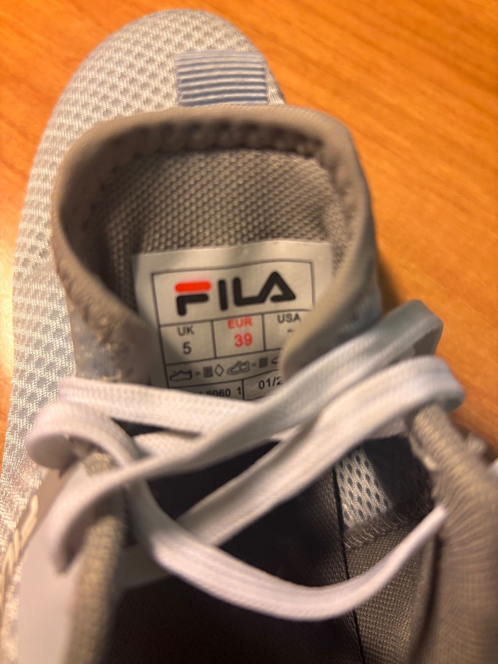 Fila Scarpe da uomo: FILA 39 bon état confort – Usato da Fétigny venduto da deltafire3 4