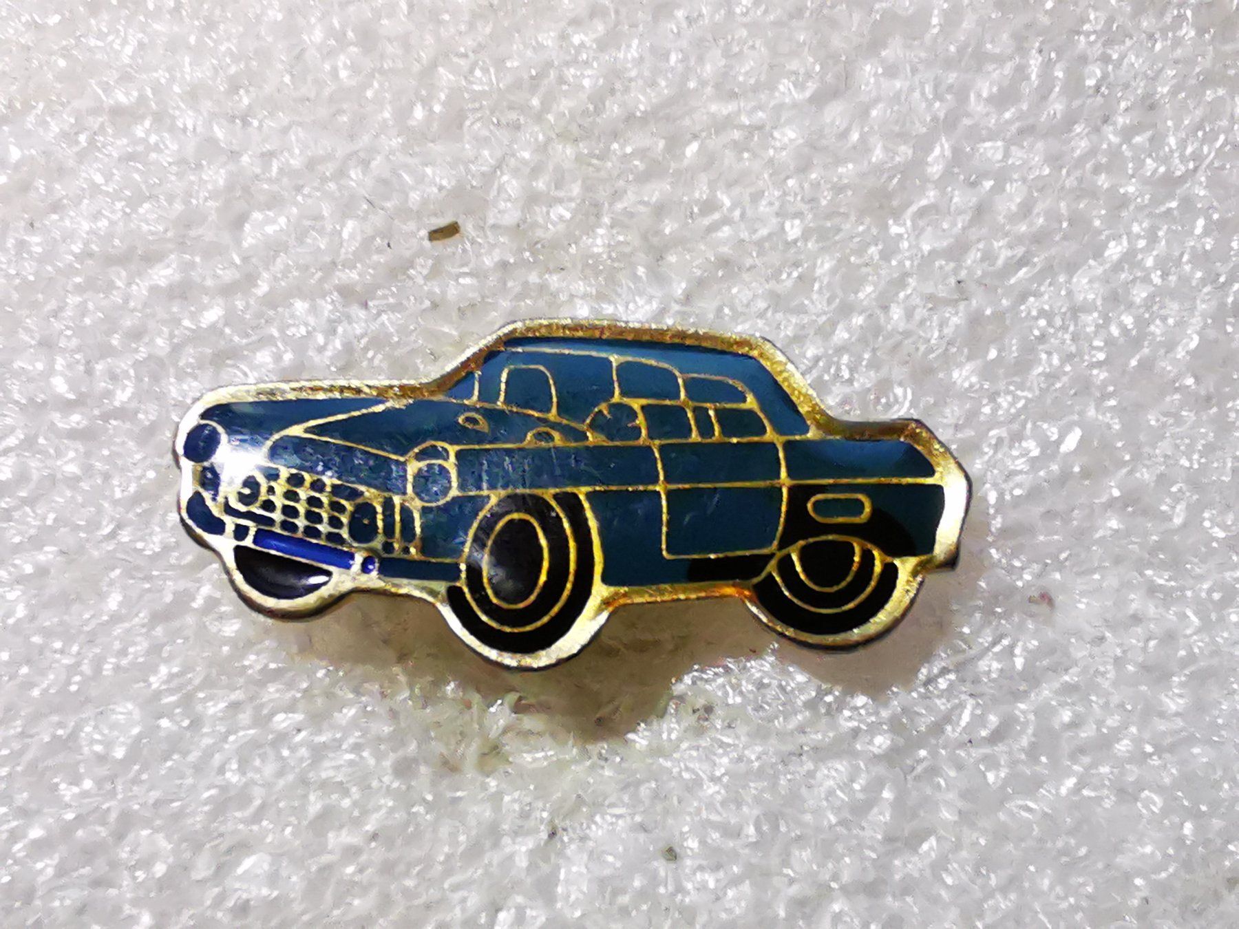 Plaketten & Abzeichen: Ansteckpin 69: Auto – Gebraucht aus Oppligen von Pin-Fall-Shop