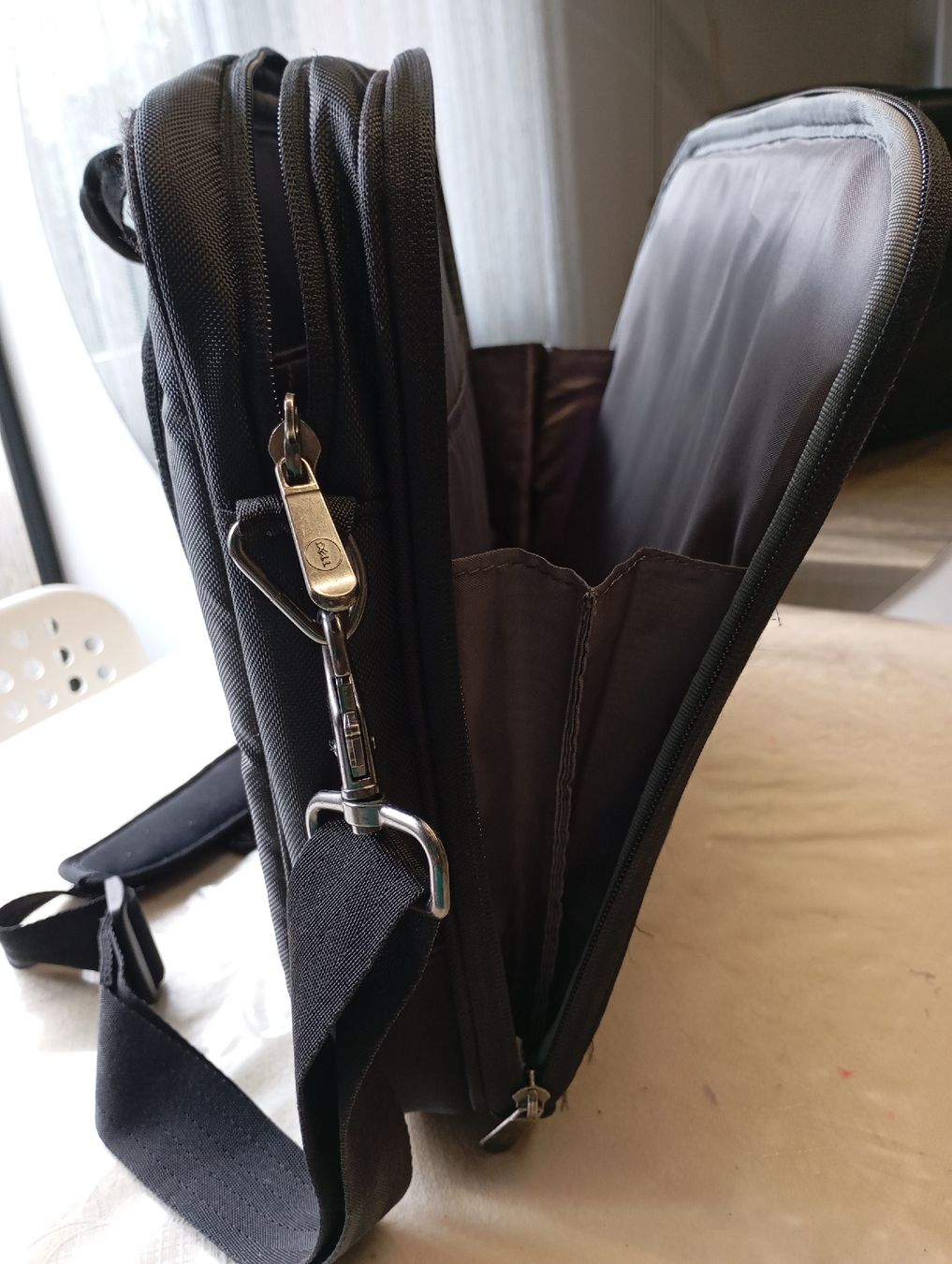 Dell Borse: Laptop Bag Dell Black Shoulder Strap Acceptable – Usato da Bern venduto da pav_8b6j 6