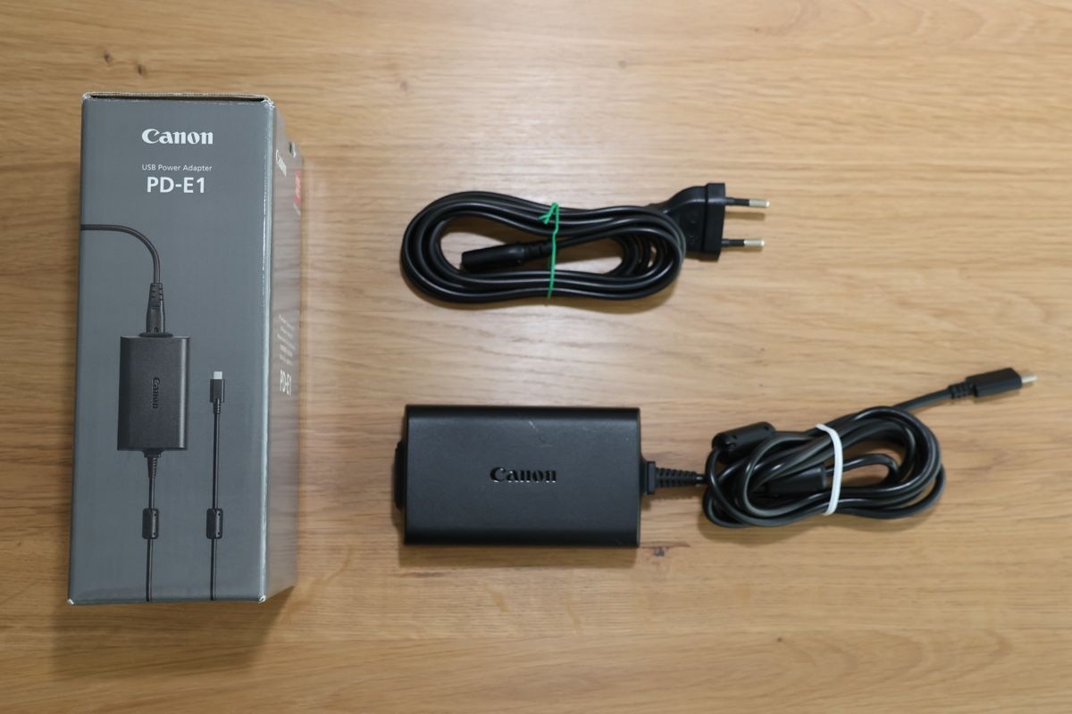 Canon Autres accessoires: Canon PD-E1 USB Power Adapter – D'occasion à St. Gallen par UsDeSchwiz